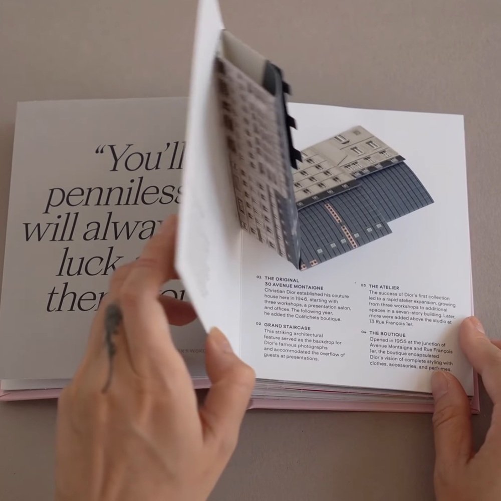 Pop up Dior Book in Pink - Picture 4 of 16